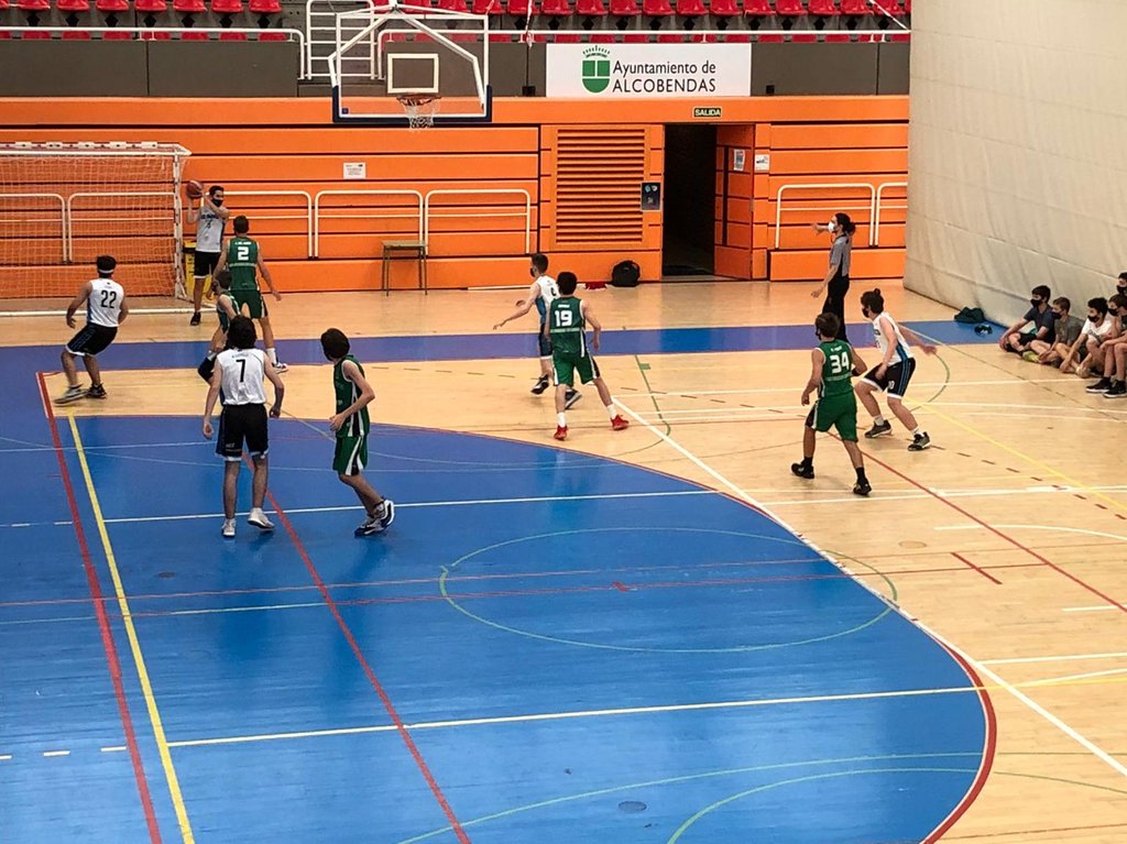 Gran Juego De Equipo Club Deportivo San Ignacio De Torrelodones